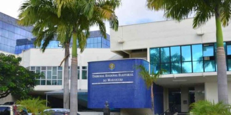 Mudança de nomenclatura de cargos no TRE-MA gera polêmica.