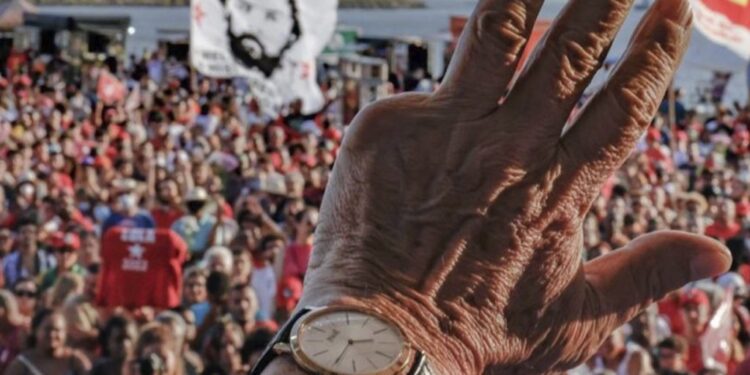 Relógio de R$ 60 mil foi presente da grife francesa Cartier