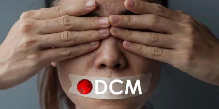 Justiça revoga suspensão do portal Diário do Centro do Mundo após exclusão de reportagem sobre deputada Janad Valcari.