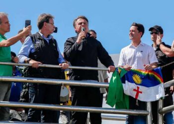 Alberto Feitosa, Gilson Machado, Jair Bolsonaro e Anderson Ferreira, no Recife