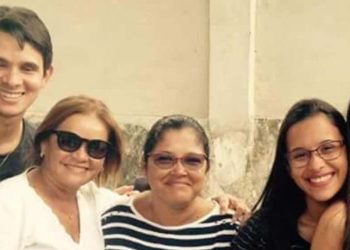 João de Nadegi, Nadegi Queiroz, Jaciara e as flhas Talita e Tamires