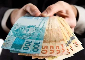 Escândalo de patrimônio abala candidatura de Berg Gomes.