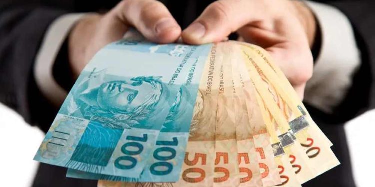 Escândalo de patrimônio abala candidatura de Berg Gomes.