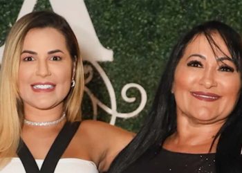 A influenciadora Deolane Bezerra e a mãe, Solange Bezerra
