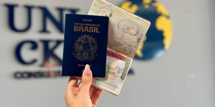 As dificuldades não são só para quem quer fazer turismo, mas como quem também com quem tenta uma residência