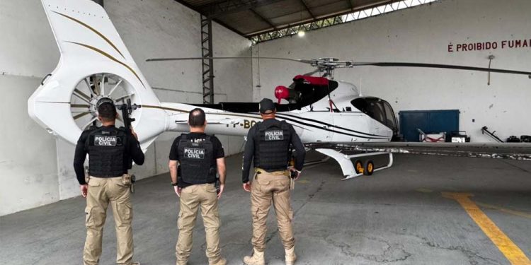 Um helicóptero, joias, euros e dólares foram apreendidos até agora na megaoperação policial