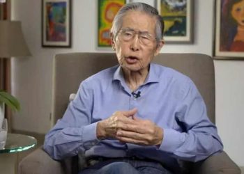 Ele foi condenado em 2009 a 25 anos de prisão por crimes contra a humanidade e era acusado de corrupção e abusos dos direitos humanos.