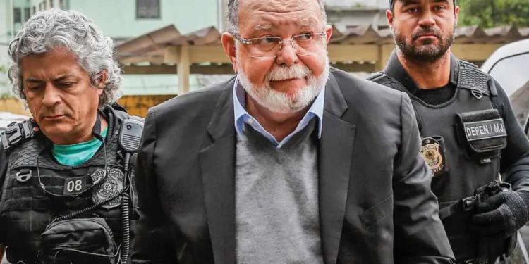 Decisão do STF beneficia Leo Pinheiro em ação sigilosa.