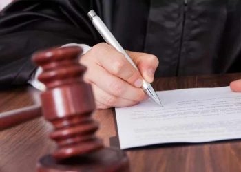 Juíza volta atrás da decisão que atingiu 53 pessoas e empresas