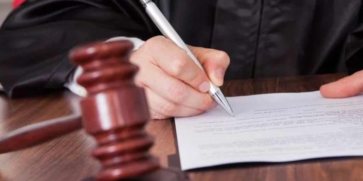 Juíza volta atrás da decisão que atingiu 53 pessoas e empresas