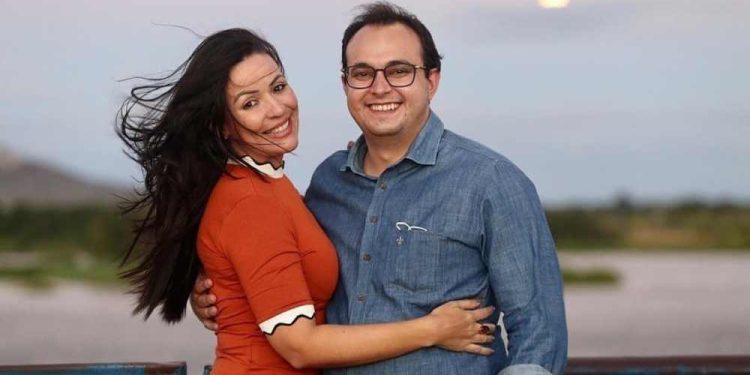 A prefeita de Serra Talhada Márcia Conrado (PT) e seu esposo Breno Araújo.