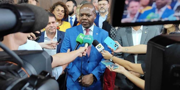 STF autoriza abertura de inquérito para investigar suspeitas de assédio sexual envolvendo ex-ministro dos Direitos Humanos.