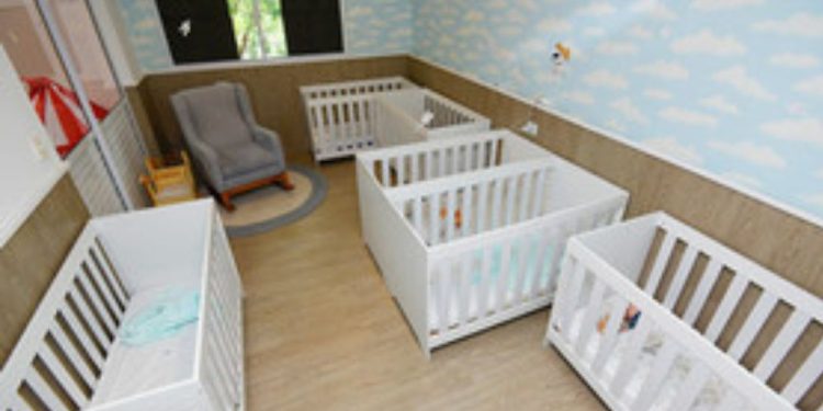 Para a família, a escola também foi negligente por não prestar socorro imediato e demorar a avisar à mãe a agres