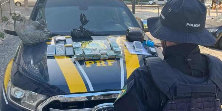 Homem é detido com grande volume de dinheiro em espécie em Jaboatão dos Guararapes