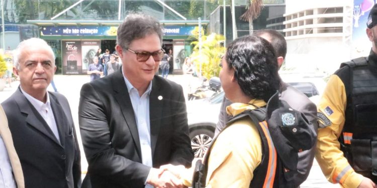 Presidente do Detran-PE quer nomear diretor jurídico que não é advogado