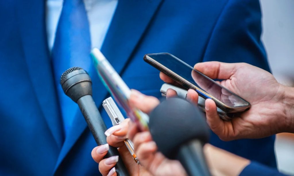 Jornalistas sofreram mais de 44 mil ataques durante o primeiro turno das eleições