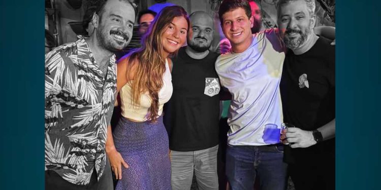 Jornalista Luiza Navaes nega envolvendo com o prefeito João Campos