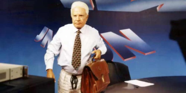 O lendário Cid Moreira resolveu não deixar nada para os dois filhos.