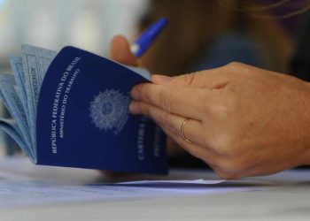 Trabalhadores pedem fim da escala 6x1