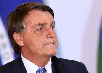 PF indicia Bolsonaro, Braga Netto, Heleno e mais 34 por tentativa de golpe após vitória de Lula em 2022.