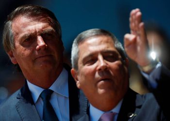 O ex-presidente Jair Bolsonaro e o ex-ministro Braga Netto (Defesa) - Adriano Machado - 10.mar.22/Reuters