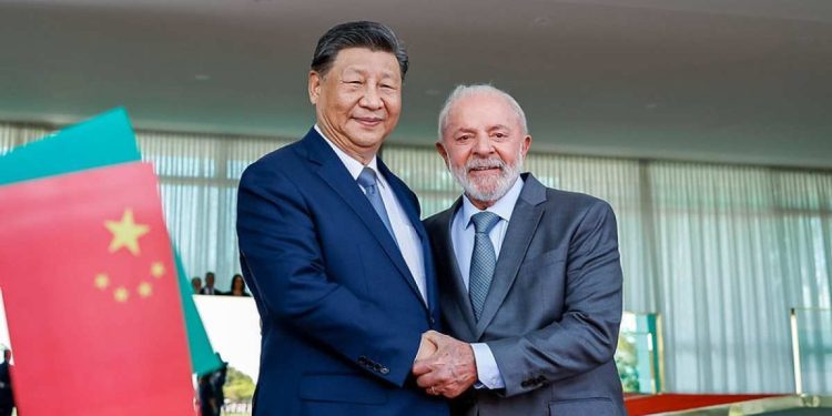 Declaração foi feita ao lado de Xi Jinping, durante visita do líder chinês no Palácio da Alvorada nesta quarta (20)