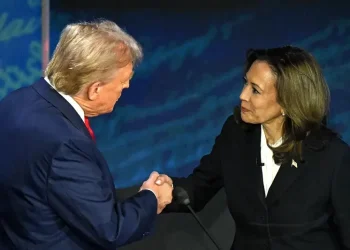 Levantamento mostra Kamala Harris com vantagem mínima sobre Donald Trump na Carolina do Norte, tradicionalmente republicana