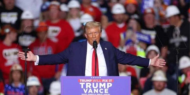 Trump discursa como vencedor e fala em 'era de ouro'; apuração indica seu retorno