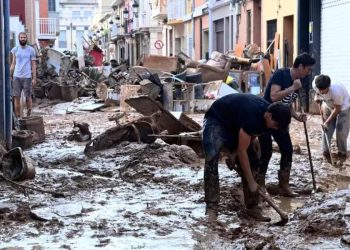 Mais de 211 pessoas morreram durante as enchentes torrenciais na Espanha