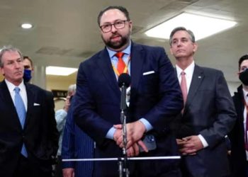 Donald Trump planeja nomear Jason Miller para cargo na Casa Branca em 2025