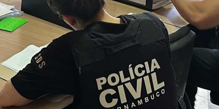 Operação policial cumpre 23 mandados de busca e apreensão em Pernambuco e Bahia