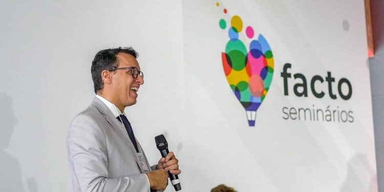 Debate expõe o uso do Judiciário como ferramenta de censura a jornalistas