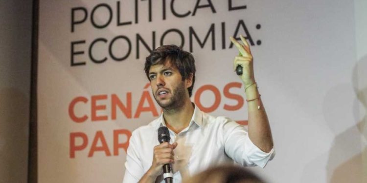 Em painel sobre os Quatro Poderes, Coppolla critica remoção indiscriminada de conteúdo online