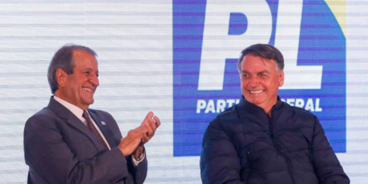 PL avalia desgaste de Bolsonaro com investigações e prevê possível prisão em 2024