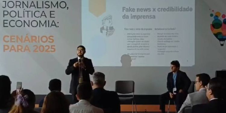 Palestra sobre jornalismo e polarização marca evento 'Cenários para 2025