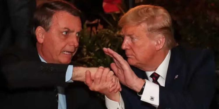 Bolsonaro não comprovou que foi convocado oficialmente por Trump