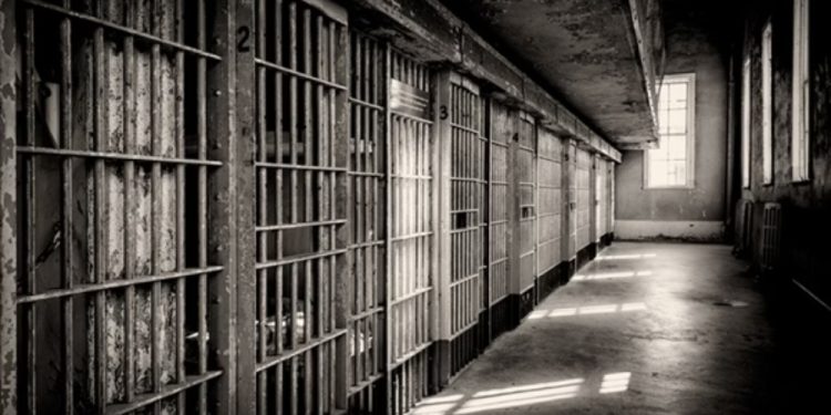 Investigadores afirmam que organização foi usada pela facção para ‘discursos politizados’ e ‘colocar a opinião pública contra o poder estatal’