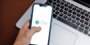 Governo anuncia medida provisória para proibir tributação e taxas no PIX