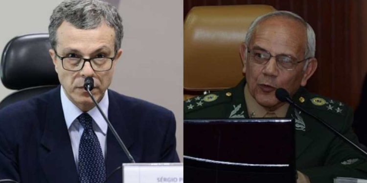 O ministro Sérgio Martins e o general Odilson Sampaio Benzi