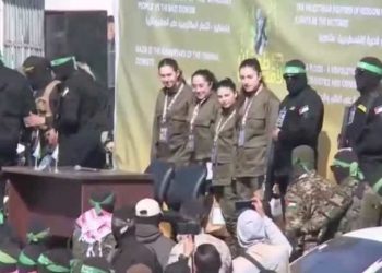 Hamas liberta quatro reféns israelenses em troca de 200 prisioneiros Palestinos