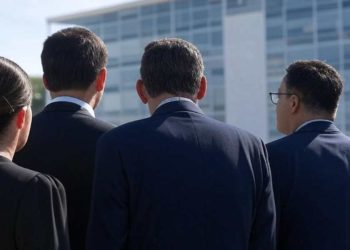 Grupo próximo à Lula ganha espaço no Governo e gera ciúmes entre petistas