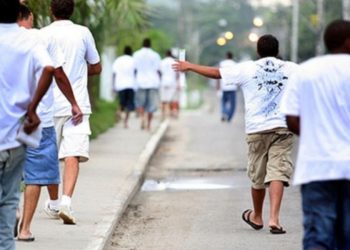 Mais de 2 mil presos não retornam após benefício da saída temporária