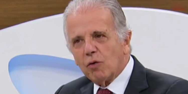 Ministro da Defesa, José Múcio,durante o Roda Viva, da TV Cultura