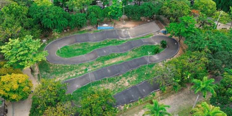 A demolição da pista de bicicross deixou revoltados os frequentadores do Parque da Jaqueira
