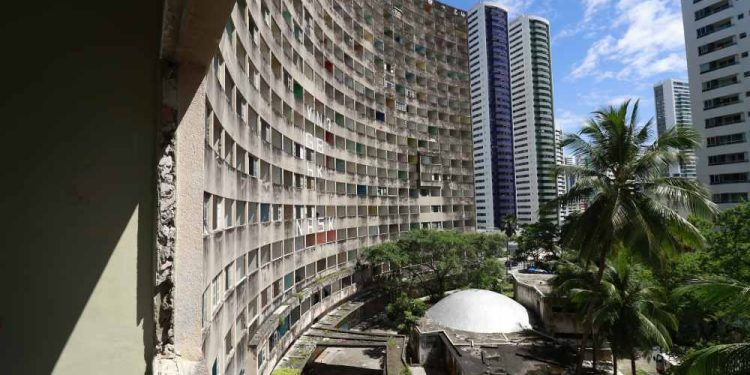 Patrimônio arquitetônico de Boa Viagem é vendido com desconto de 40% em segundo leilão