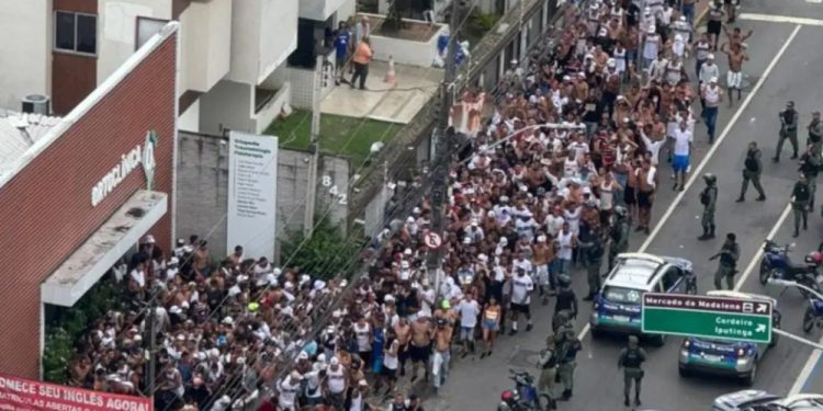 Confronto entre torcidas de Santa Cruz e Sport termina em morte e clima de violência