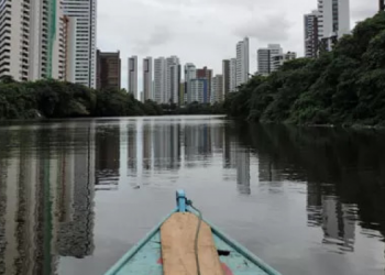 Rio Capibaribe permanece acima da cota de alerta apesar da redução de chuvas em Pernambuco