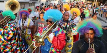 Carnaval agita cidades além de Recife e Olinda