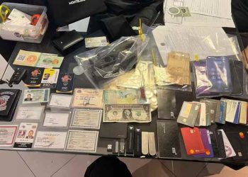 Policial Civil é preso por envolvimento em esquema de lavagem de dinheiro do PCC via fintechs