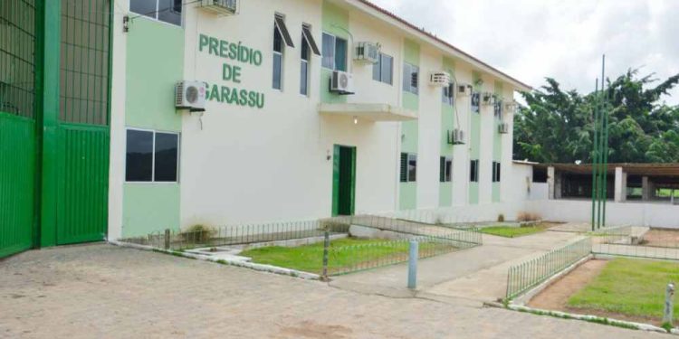 Feminicida condenado comanda esquema de extorsão em presídio de Pernambuco